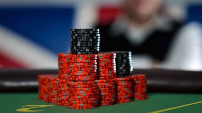 Sztuka Pokerowych Łowów: Bounty Turnieje i Ich Strategie